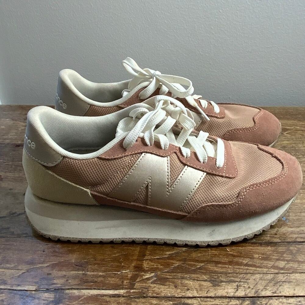 New Balance 237 Women's shoes size 8.5